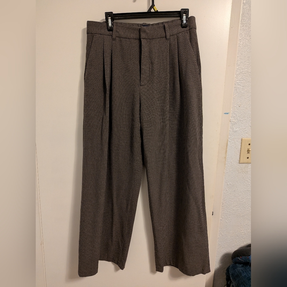 EUC HEMMED Gap 365 High Rise Brushes Twill Trouser - Size 10 - Brown & Black